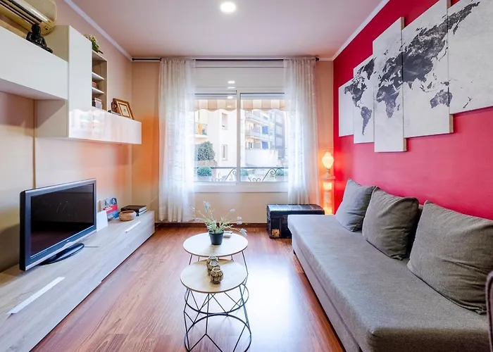 Apartment Three Bedroom In Sants Barcelona
