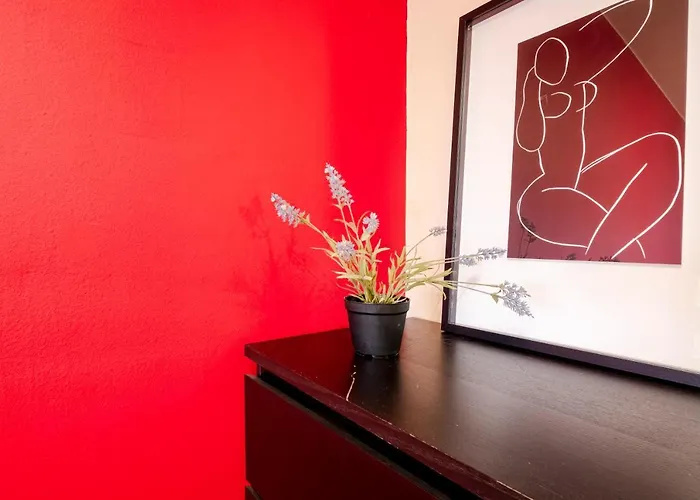 Three Bedroom In Sants Apartment