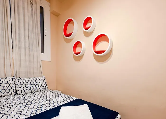 Three Bedroom In Sants