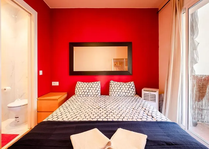 Apartment Three Bedroom In Sants