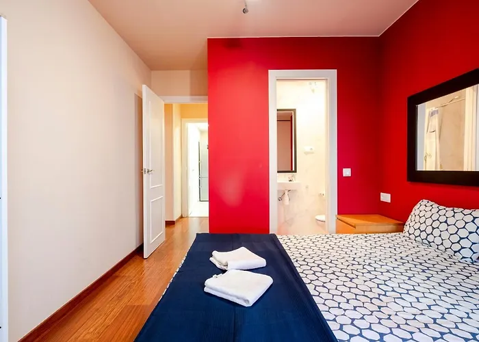 Three Bedroom In Sants Apartment