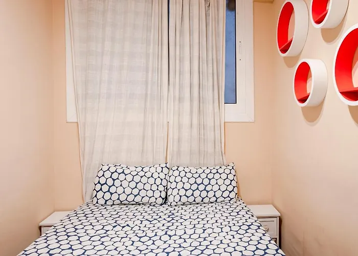 Apartment Three Bedroom In Sants Barcelona