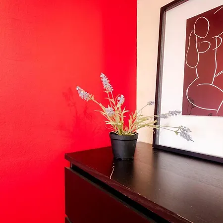 Three Bedroom In Sants Appartamento