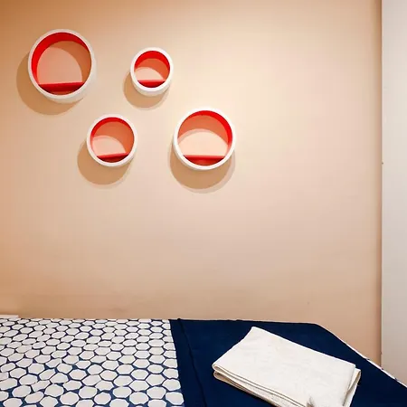 Apartment Three Bedroom In Sants *