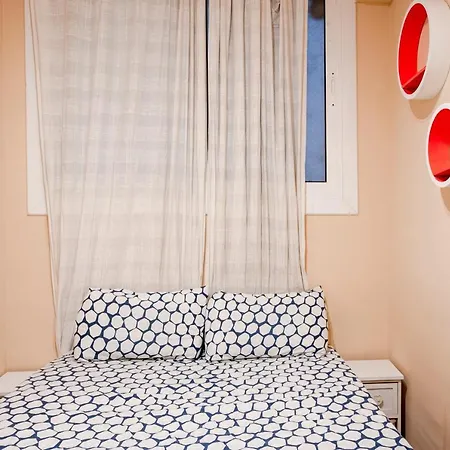 Apartment Three Bedroom In Sants Barcelona